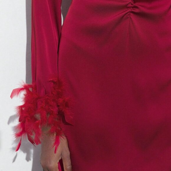 Burgundy Elegant Women's Hollow Feather Cuff Ruched Dress - Picture 2 of 6